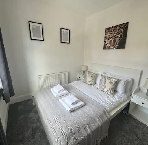 Simonside Apartment